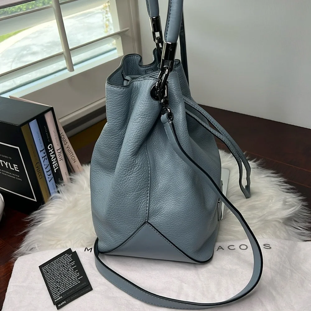 Marc Jacobs MARC BY MARC JACOBS 'Too Hot to Handle’ Drawstring Bucket Bag - Picture 4 of 16